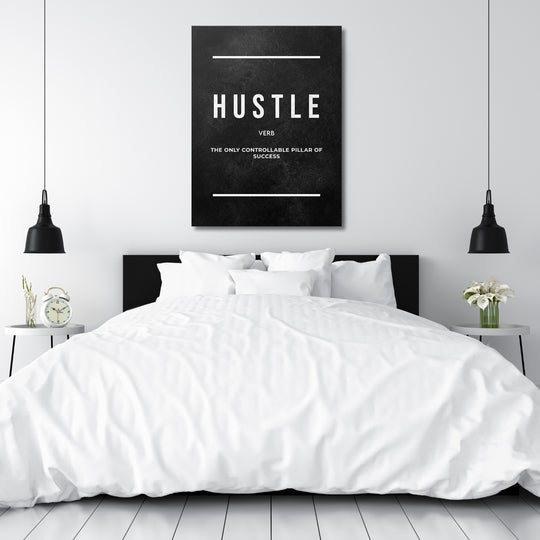 Motivační obraz Hustle - Tabulová definice nad postelí.