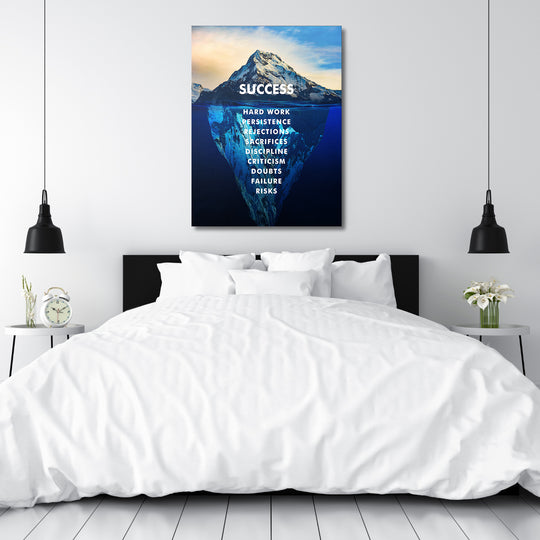 Motivační obraz Success - Skrytá masa ledu nad postelí.