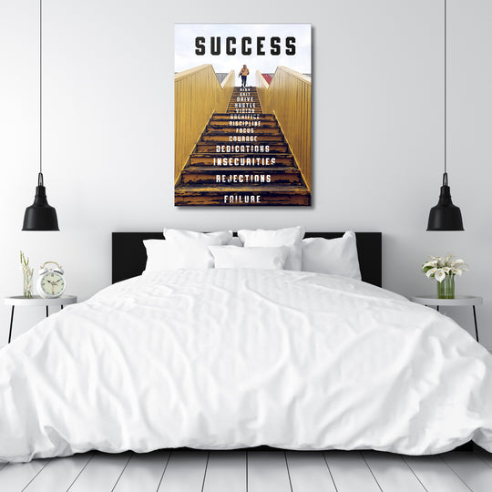 Motivační obraz Success - Žluté schodiště nad postelí.
