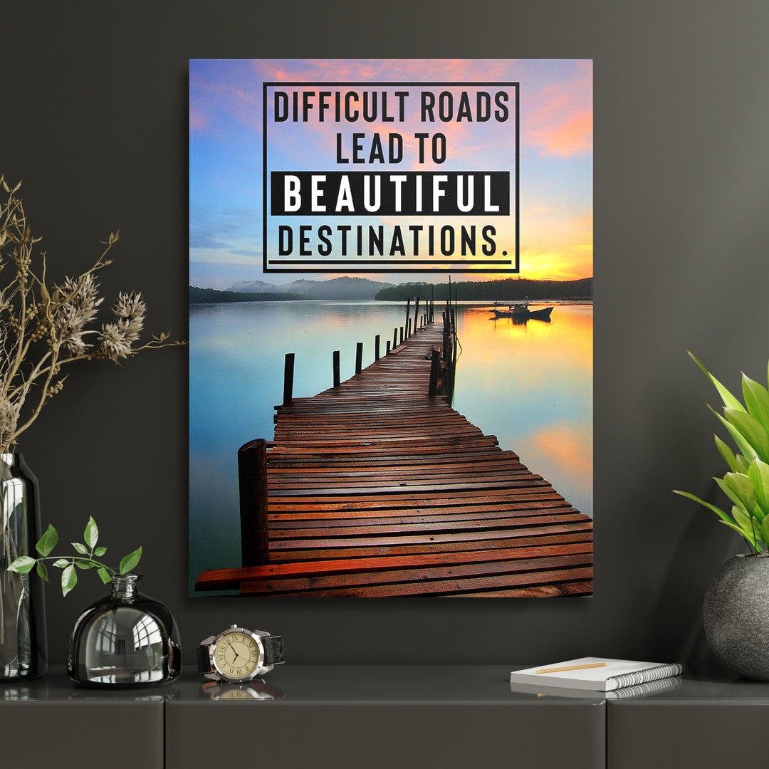 Motivační obraz - Beautiful Destinations v interiéru s hodinami.