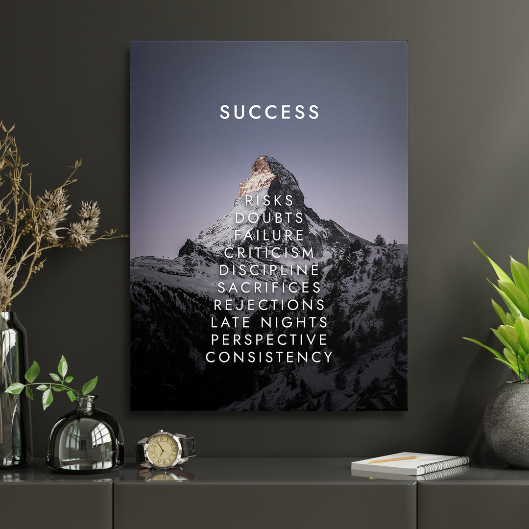 Motivační obraz Success - Matterhorn v interiéru s hodinami.