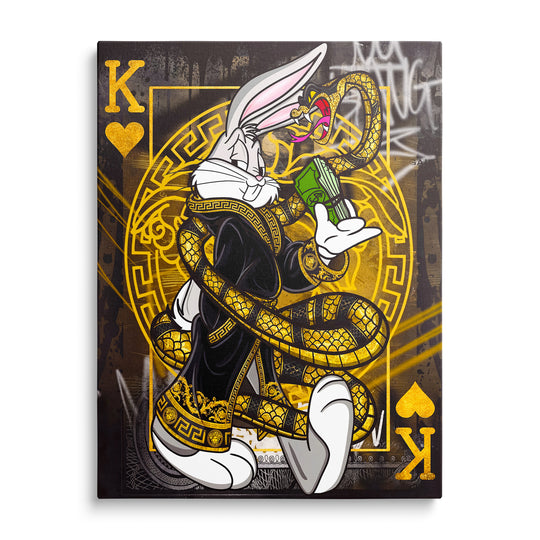 Bugs Bunny s kravatou, bankovkami a zlatým hadem na černozlatém graffiti pozadí s označením srdcového krále.
