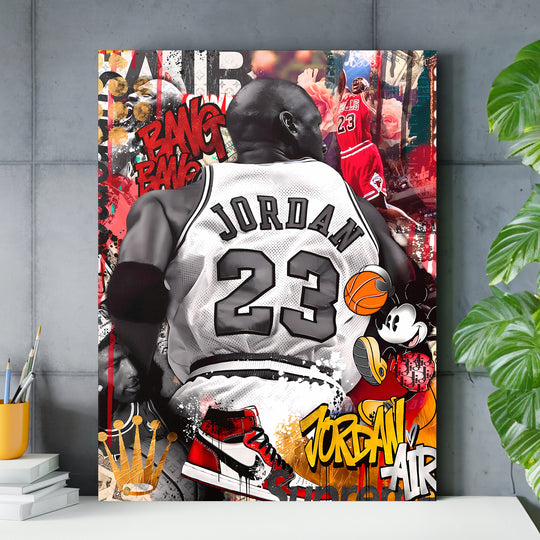Pop art motivační obraz na zeď s Michaelem Jordanem, teniskami Air Jordan a Mickey Mouse v interiéru