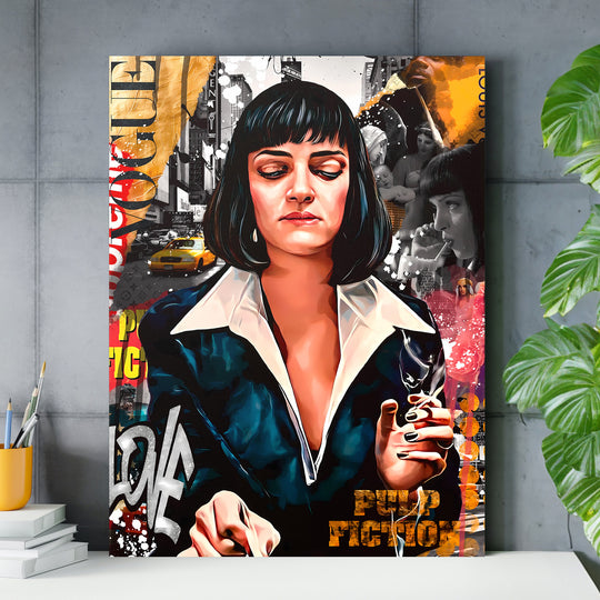 Pop art obraz na zeď s koláží ženy s koktejlem a newyorským žlutým taxíkem