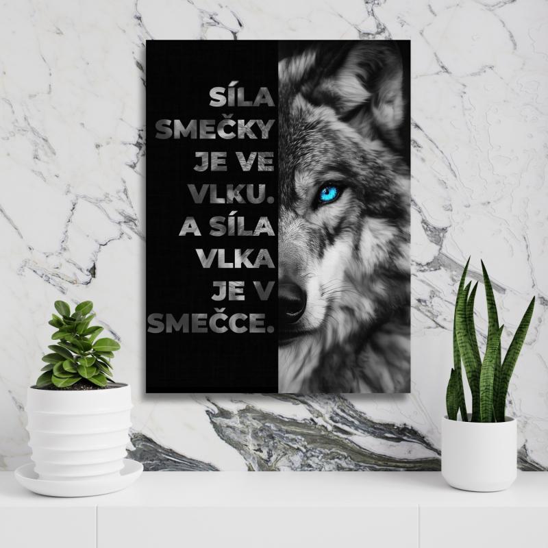 Obraz na zeď: Polovina vlčí tváře s modrým okem a motivační citátem ve češtině. - motivace, motivační obraz česky, BudujImperium.cz