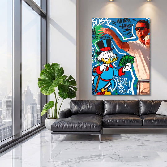 Motivační pop art obraz na plátně s Kačerem Skrblíkem a graffiti dolary v moderním obýváku