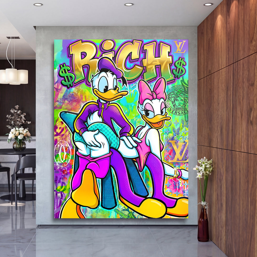 Luxusní motivační obraz na plátně s graffiti Donaldem a Daisy, zlatým nápisem RICH, dolary a motivy Versace