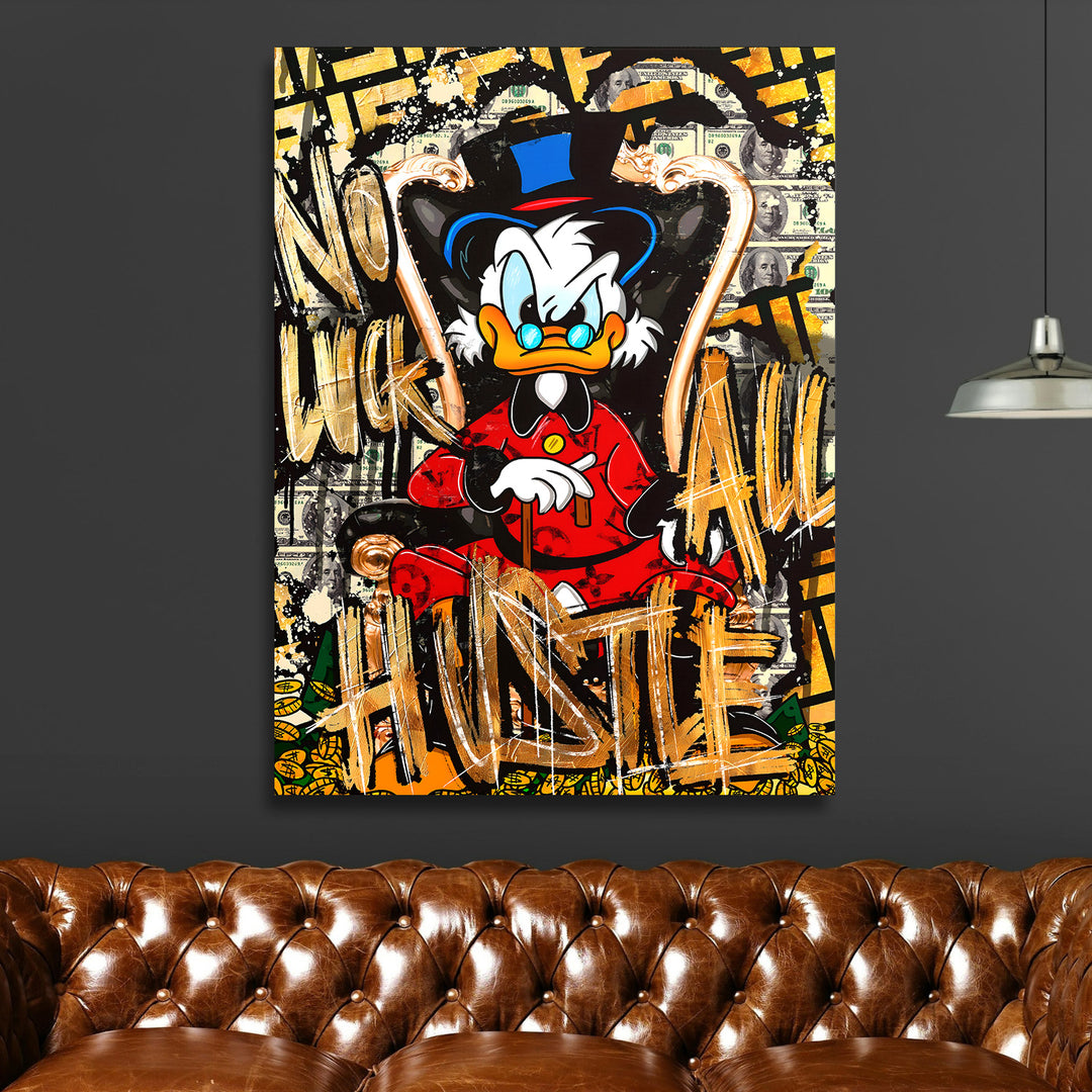 Pop art motivační obraz na zeď s kačerem v luxusním křesle a graffiti peněz v moderním interiéru
