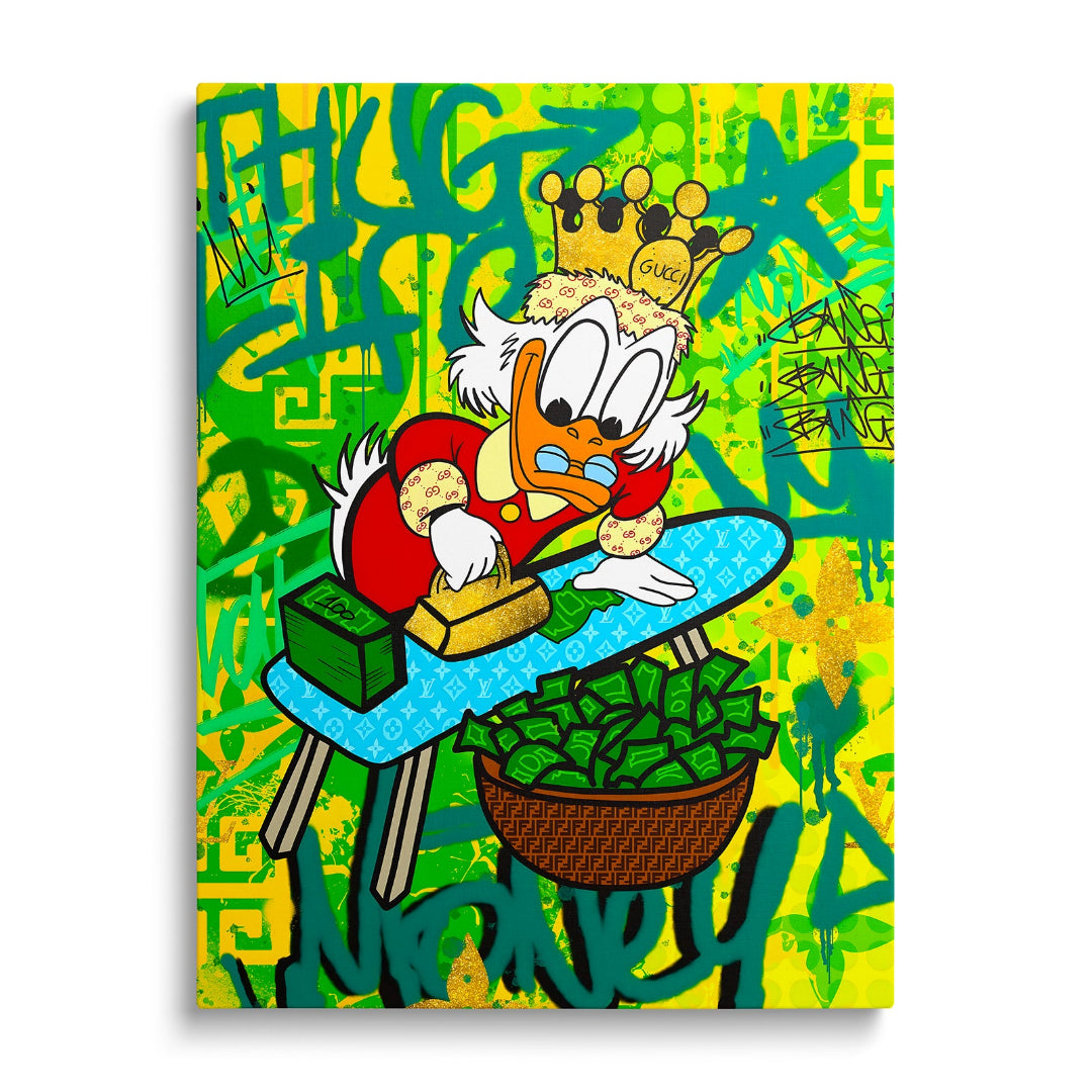 Motivační pop art obraz na plátně s Kačerem Skrblíkem žehlícím zlatou cihlu na prkně Louis Vuitton front view