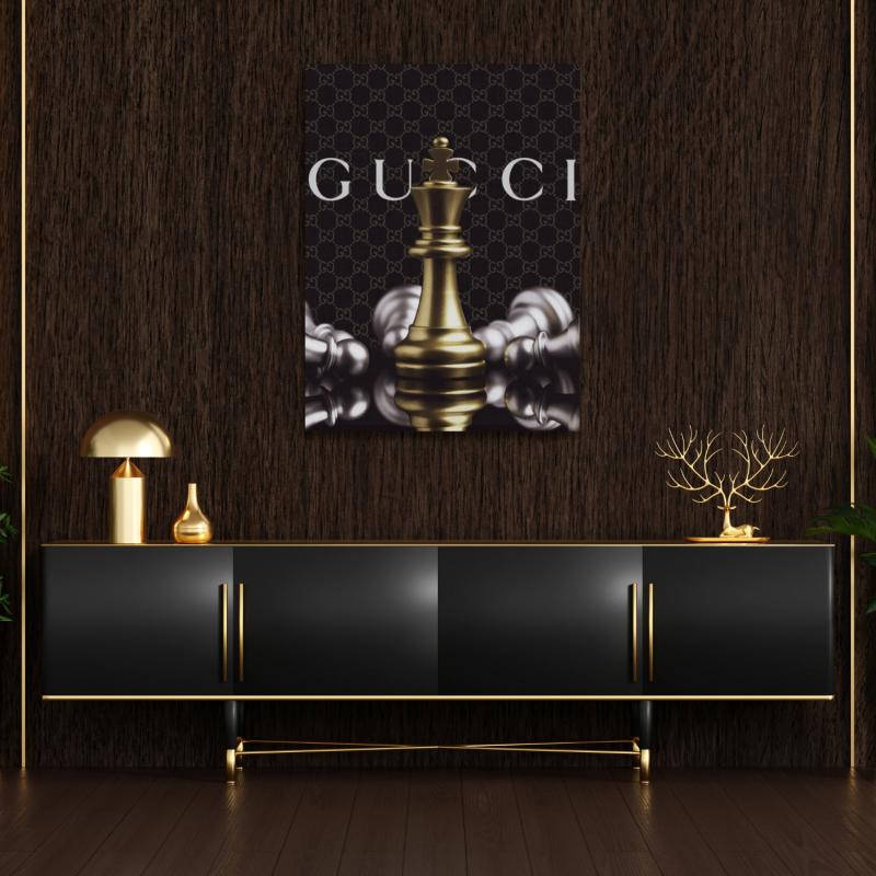 Motivační obraz královské šachové figurky na pozadí Gucci v luxusním obývacím pokoji. BudujImperium.cz | motivační obrazy a citáty