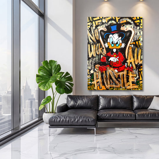 Luxusní pop art obraz na zeď s Kačerem Skrblíkem, graffiti a létajícími bankovkami v obývacím pokoji