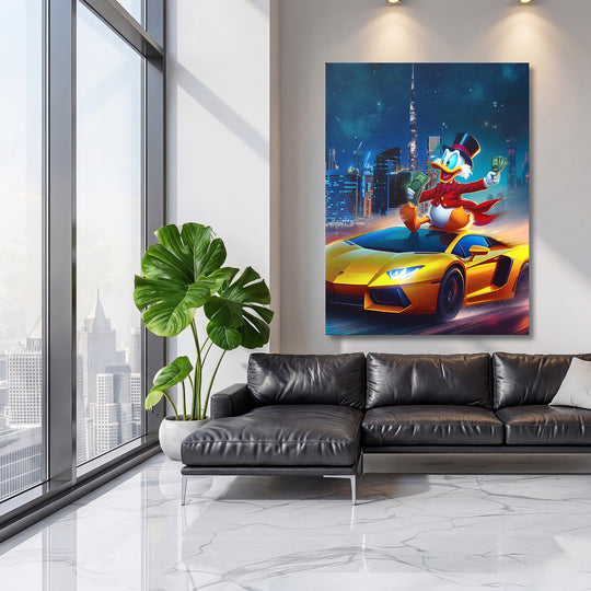 Motivační luxusní obraz na zeď s kresleným kačerem nad žlutým sporťákem a noční městskou metropolí pop art styl