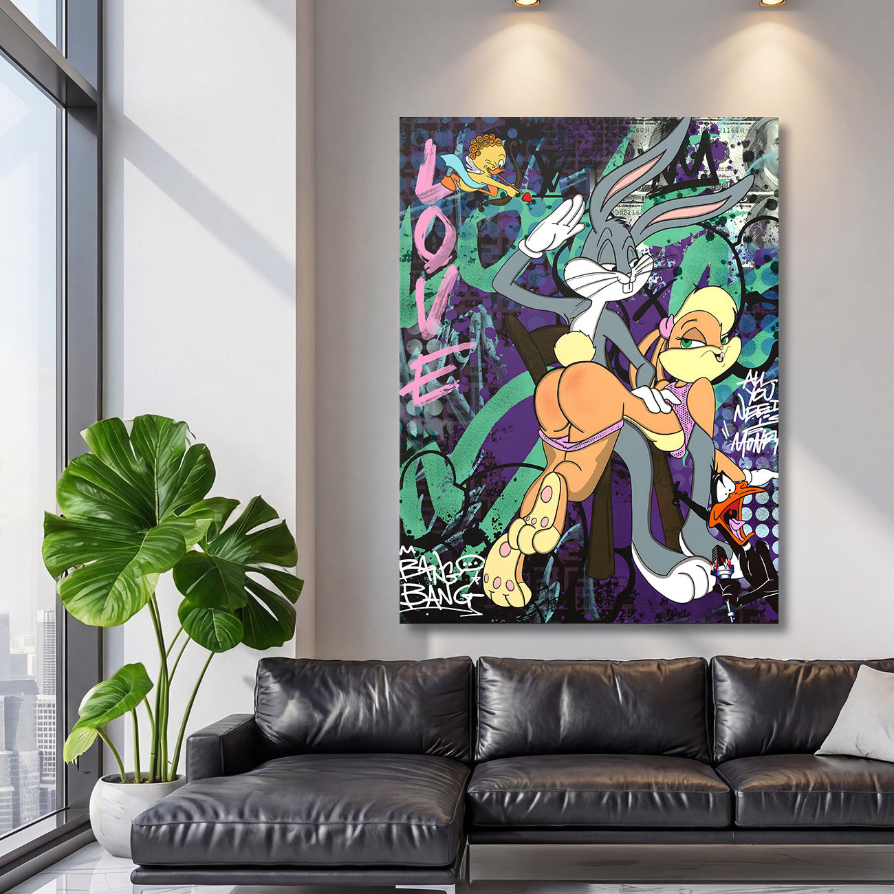 Pop art obraz na zeď nad černou koženou sedačkou s Bugs Bunnym, Lolou Bunny a Daffym Duckem na graffiti pozadí