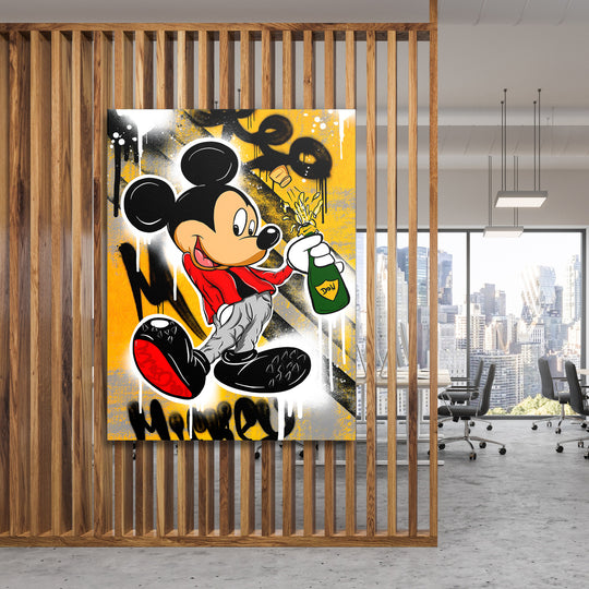 Pop art obraz Mickey Mouse se šampaňským ve street art stylu jako motivační obraz do kanceláře