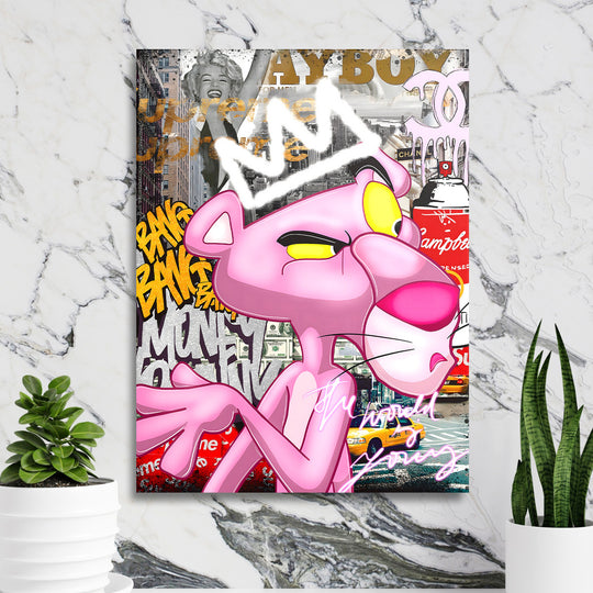Pop art obraz na zeď s Růžovým panterem, graffiti korunou a newyorským žlutým taxíkem v interiéru