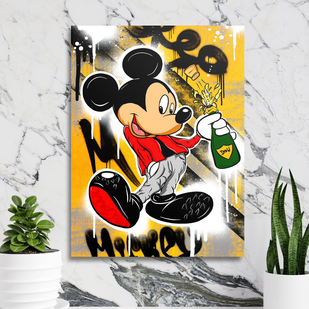 Pop art obraz Mickey Mouse s graffiti pozadím a vystřikujícím šampaňským jako motivační obraz do interiéru