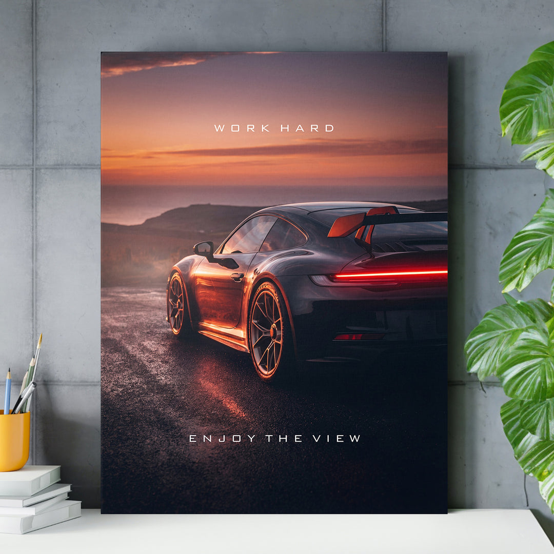 Motivační obraz na zeď s luxusním sportovním autem při západu slunce a minimalistickým citátem do kanceláře