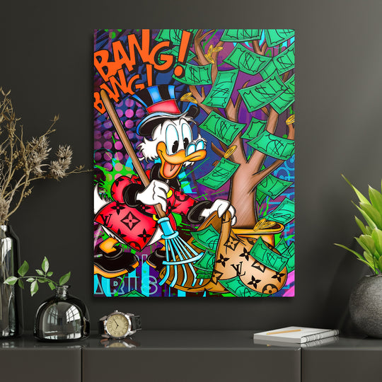 Pop art obraz na zeď s kachnou sklízající bankovky z penězového stromu v moderním interiéru