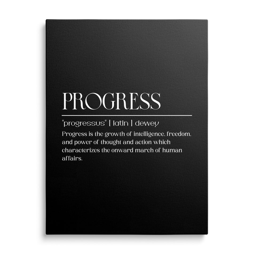 Motivační obraz na zeď Progress s bílým citátem a definicí lidského rozvoje v černobílém minimalistickém designu