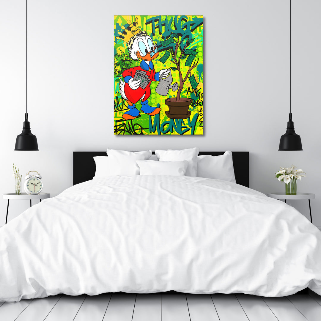 Pop art obraz na plátně do ložnice s Kačerem zalévajícím strom peněz, motivační dekor na zeď