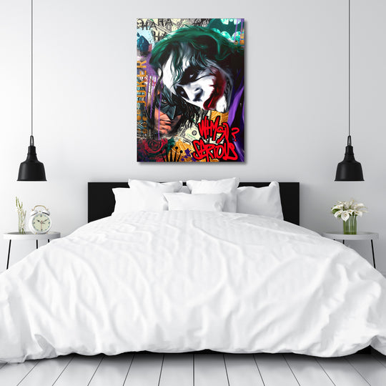 Pop art obraz na plátně s Jokerovým portrétem, graffiti Why so serious a motivem dolarů v ložnici