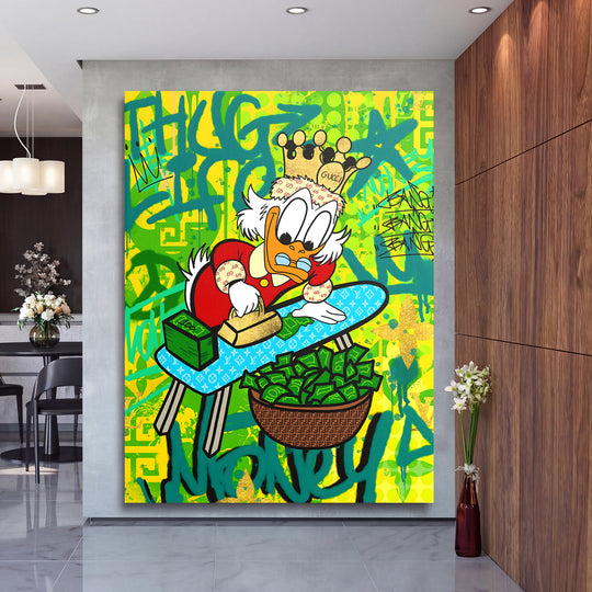 Motivační obraz na plátně, graffiti pop art kachna s korunou, zlaté cihly a hromada dolarových bankovek