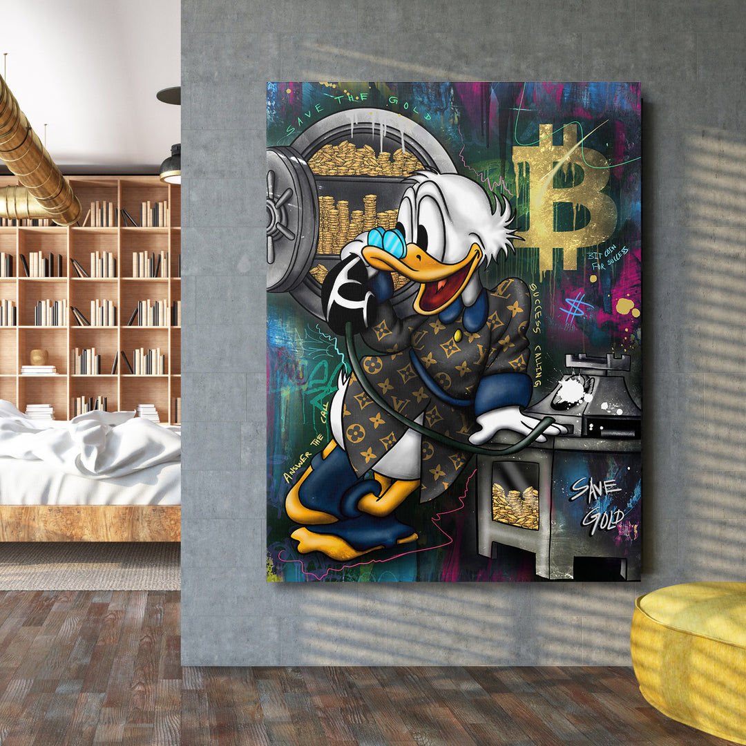 Motivační obraz na zeď s Kačerem Skrblíkem, zlatými mincemi a bitcoin graffiti v luxusním street art pop art stylu