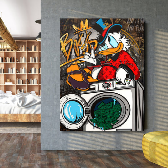 Pop art obraz kachny sedící na pračce plné peněz v moderní pracovně, lifestyle dekorace na zeď