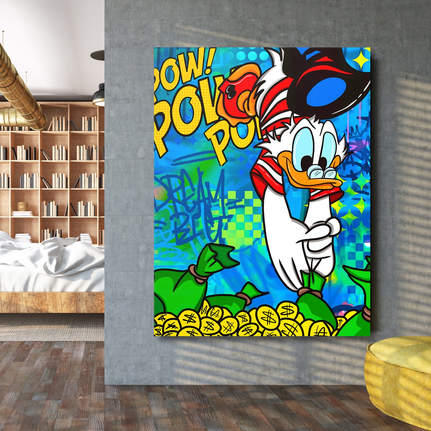 Motivační pop art obraz na plátně s kačerem obklopeným penězi a graffiti v moderní ložnici