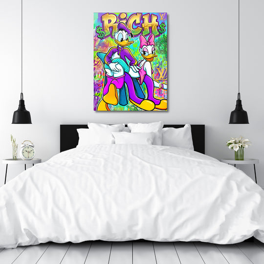 Motivační pop art obraz na plátně do ložnice s Kačerem Donaldem, Daisy, graffiti motivy peněz a luxusních log