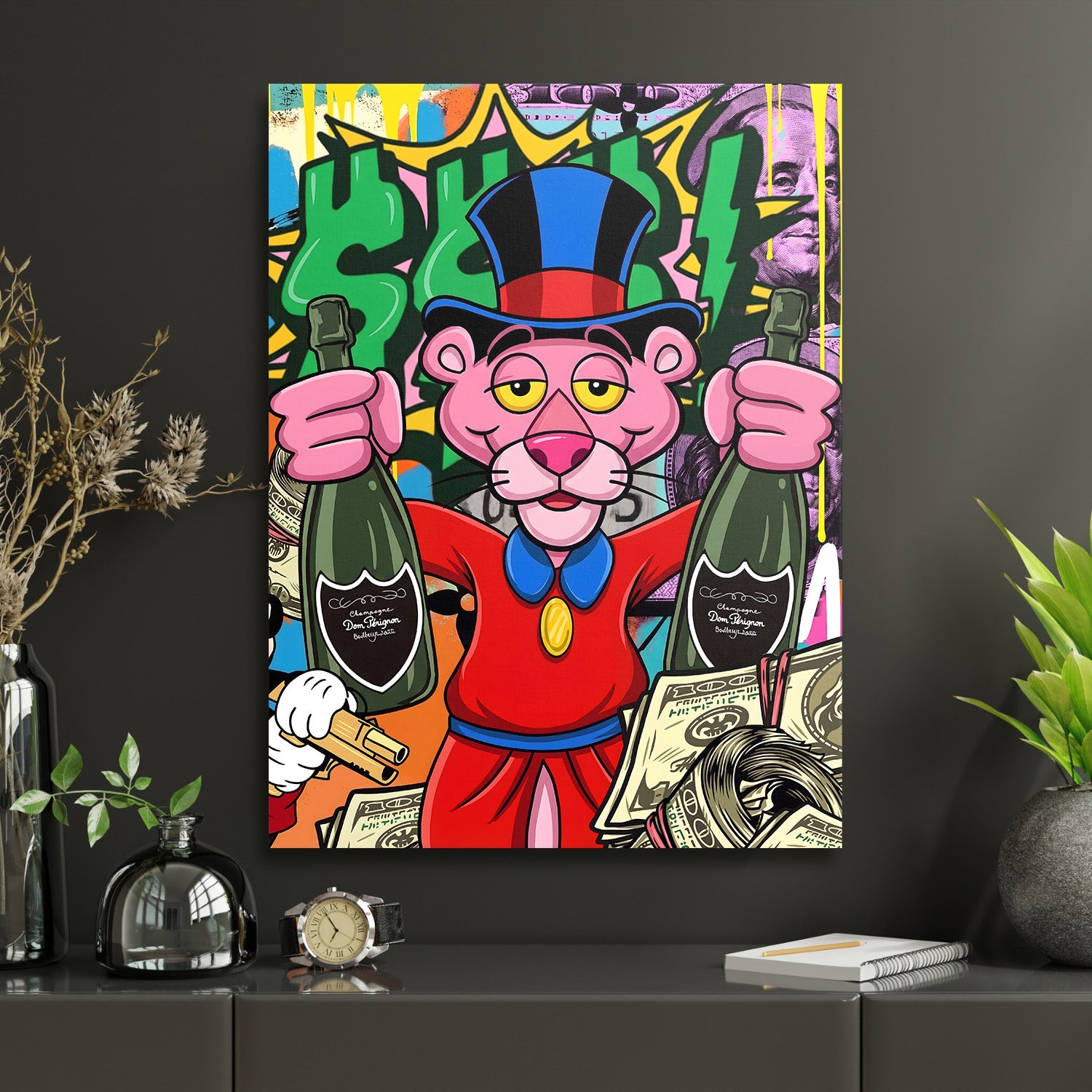 Pop art obraz na plátně růžový panter v klobouku se šampaňským a motivem bankovek, moderní lifestyle motiv