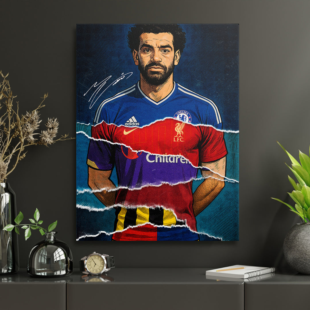 Moderní obraz na zeď v interiéru, sportovní portrét fotbalisty s koláží dresů v pop art stylu