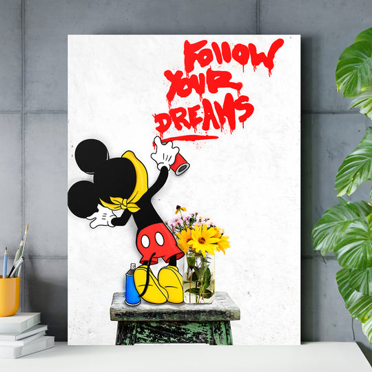 Motivační obraz na plátně do kanceláře, graffiti pop art s postavou a červeným nápisem FOLLOW YOUR DREAMS