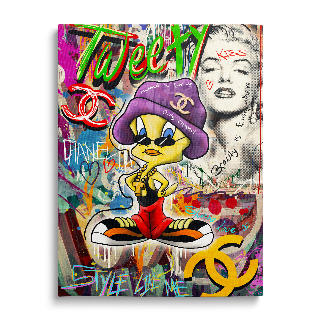 Pop art obraz na plátně: Tweety v klobouku Chanel a Marilyn Monroe před barevným graffiti background