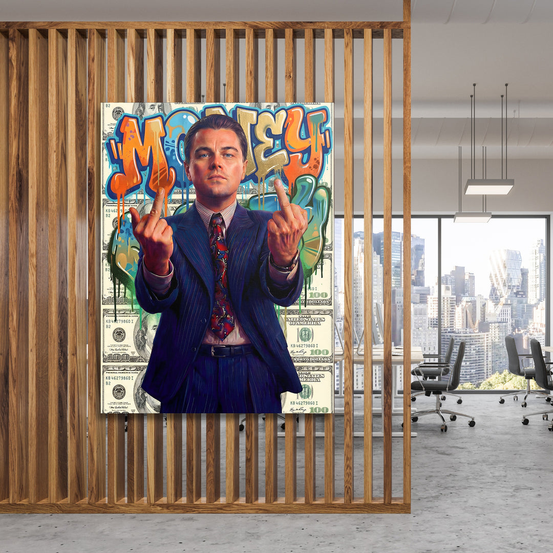 Pop art obraz Vlk z Wall Street s graffiti MONEY na dřevěné stěně v kanceláři