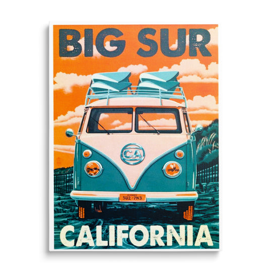 Retro dodávka Volkswagen se surfem a nápisy Big Sur a California