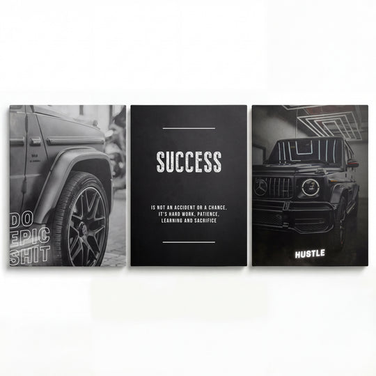 Motivační obraz na plátně se SUV ve třech panelech a bílým citátem o úspěchu „Do Epic Shit“ a „Hustle“